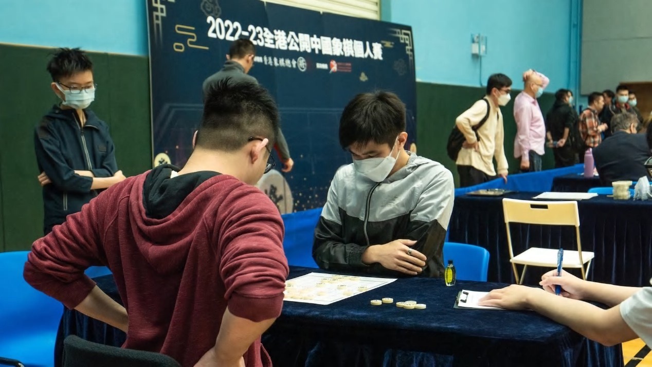 鄭彥隆 VS 黃學謙 鄭彥隆 VS 黃學謙
